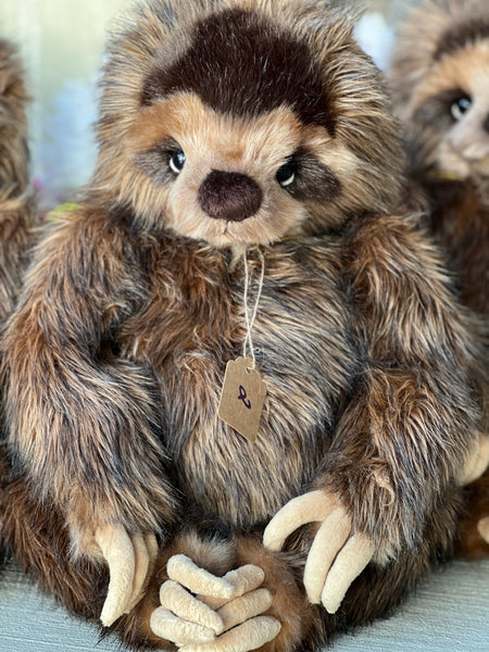 Tardy by Charlie Bear – Barnstablebears - Main Image